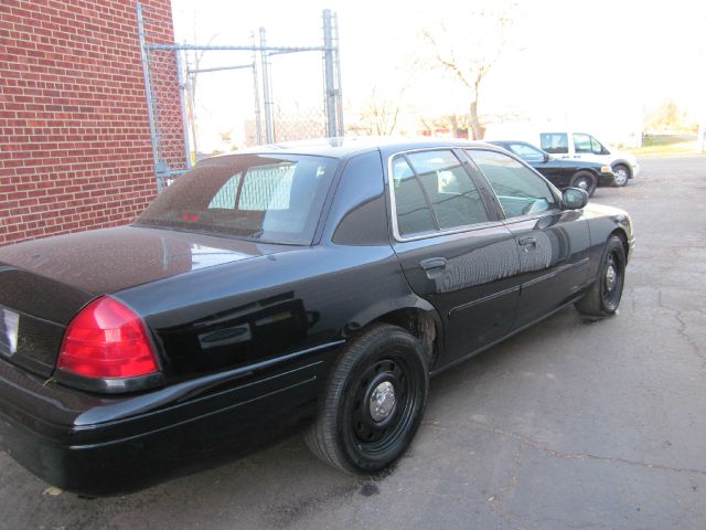 Ford Crown Victoria 2008 photo 1