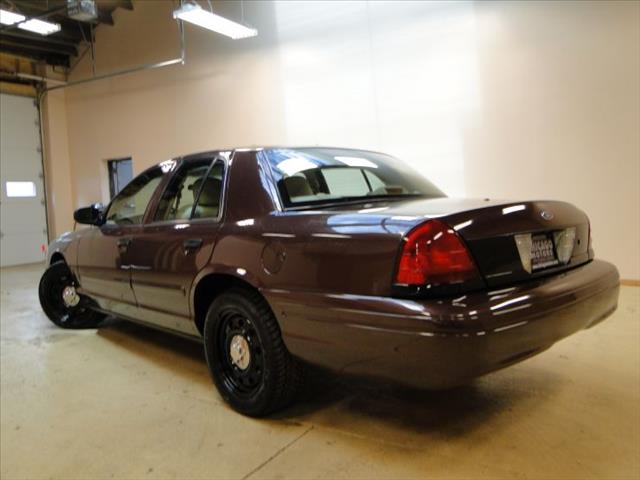 Ford Crown Victoria 2008 photo 37