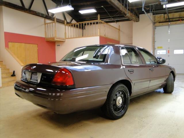 Ford Crown Victoria 2008 photo 40