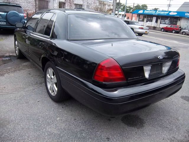 Ford Crown Victoria 2008 photo 18