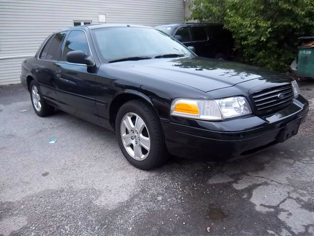 Ford Crown Victoria 2008 photo 3