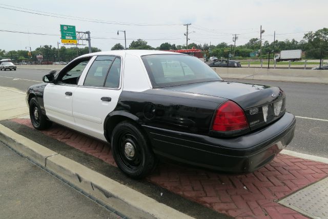 Ford Crown Victoria 2008 photo 1