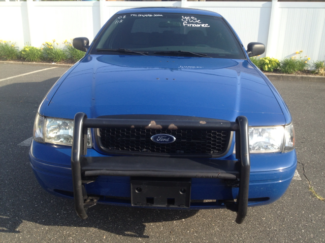 Ford Crown Victoria 2008 photo 2