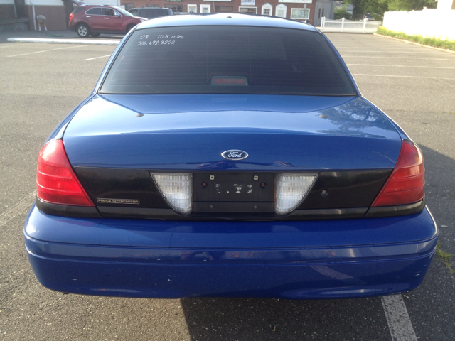 Ford Crown Victoria 2008 photo 4