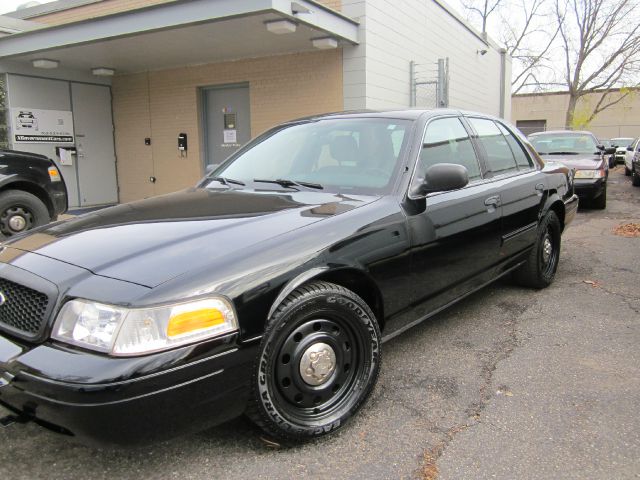 Ford Crown Victoria 2008 photo 3