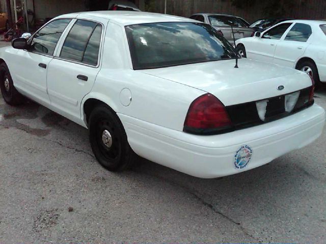 Ford Crown Victoria 2009 photo 1