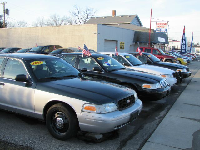 Ford Crown Victoria 2009 photo 4