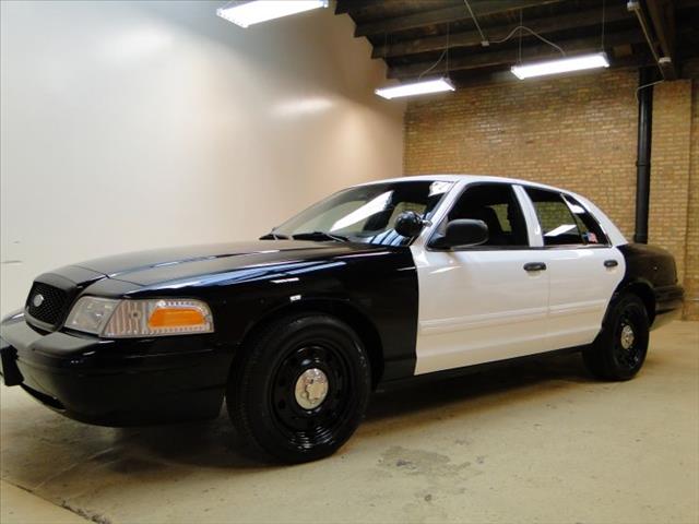 Ford Crown Victoria 2010 photo 31