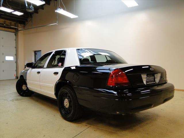 Ford Crown Victoria 2010 photo 36