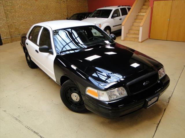 Ford Crown Victoria 2010 photo 39