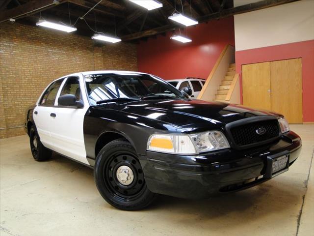 Ford Crown Victoria 2010 photo 40