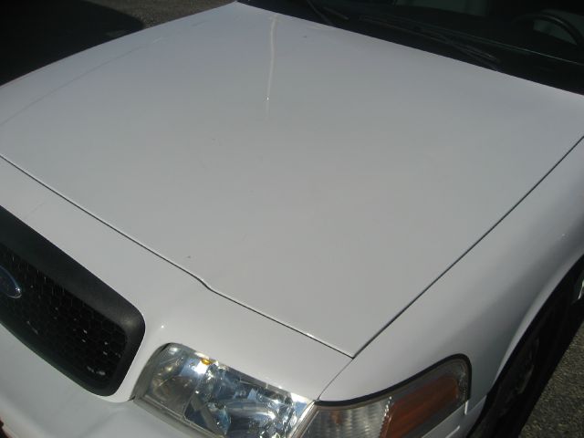 Ford Crown Victoria 2010 photo 1