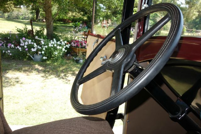 Ford Custom 1930 photo 4