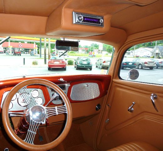 Ford Custom 1934 photo 18