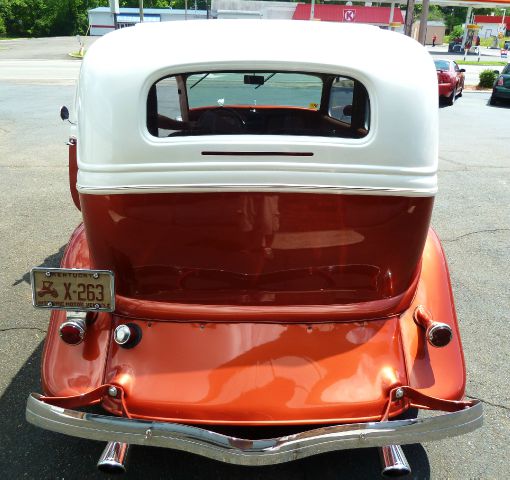 Ford Custom 1934 photo 20