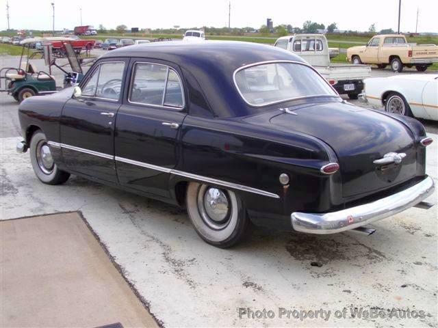 Ford Custom 1949 photo 2