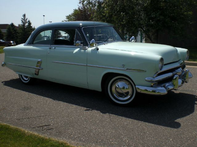Ford Customline 1953 photo 0