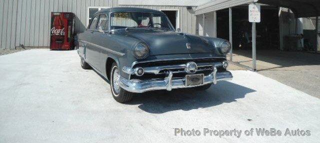 Ford Customline 1954 photo 2