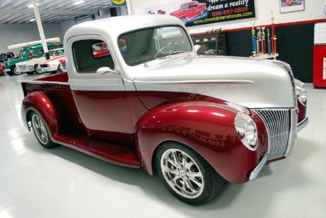 Ford Deluxe Pickup 1941 photo 2