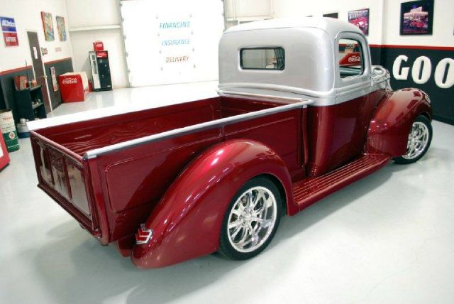 Ford Deluxe Pickup 1941 photo 3