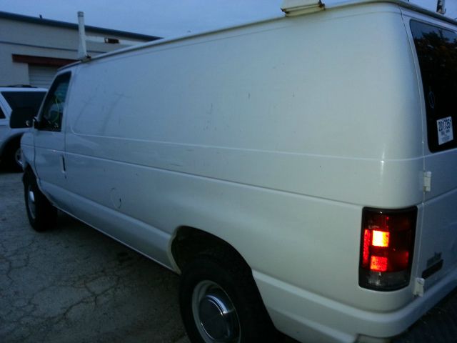 Ford E-250 Manual Cargo Van