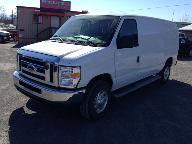 Ford E-250 2012 photo 3