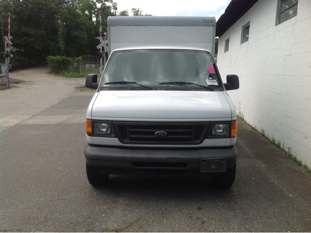 Ford E-Series Van GT Deluxe Bullitt Passenger Van