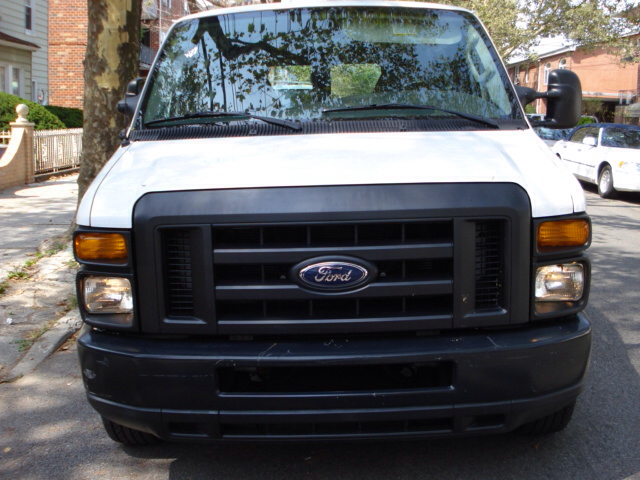 Ford E-Series Van Awd-turbo Passenger Van