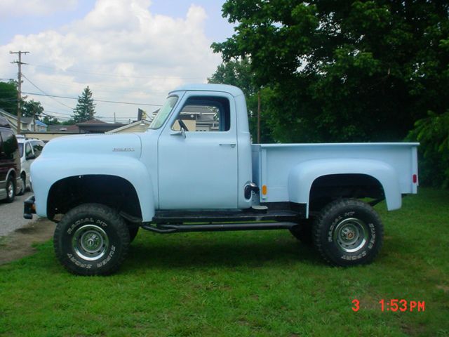 Ford E150 1983 photo 1