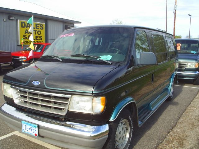 Ford E150 1993 photo 1