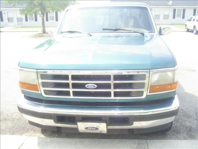 Ford E150 1996 photo 0