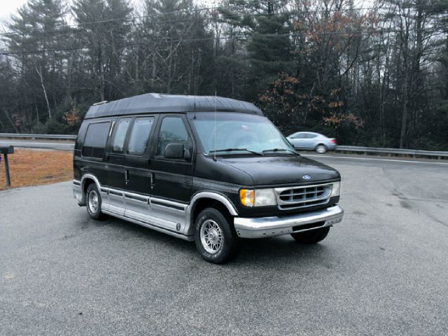 Ford E150 1997 photo 2
