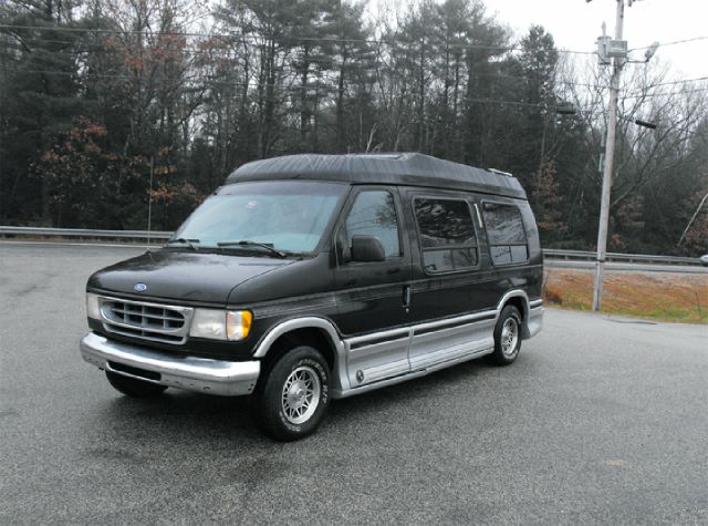 Ford E150 1997 photo 3
