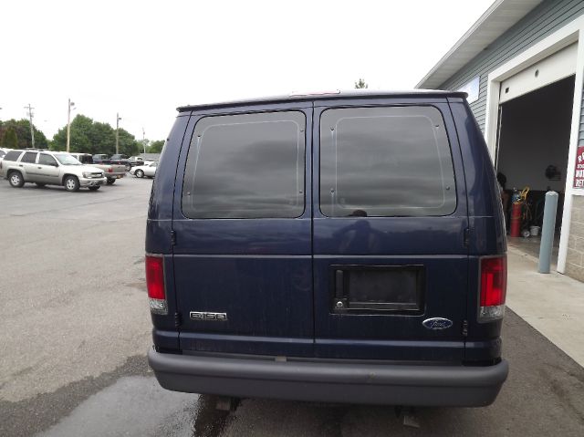 Ford E150 2006 photo 12