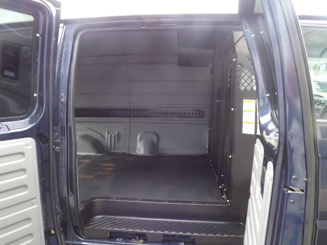 Ford E150 2006 photo 14