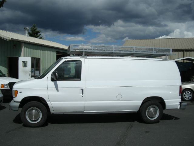 Ford E250 1998 photo 4