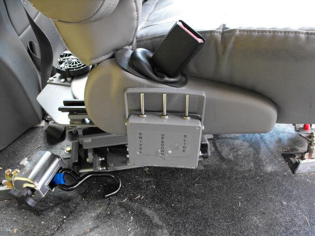 Ford E250 Unknown Handicap-Accessible Vehicle