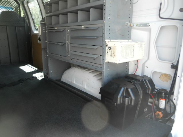 Ford E250 2003 photo 1