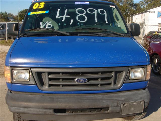 Ford E250 2003 photo 1