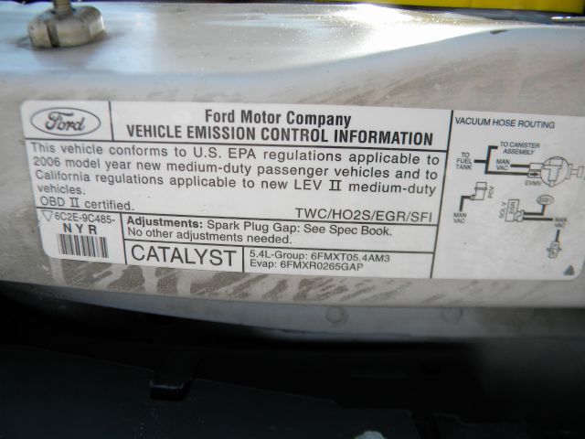 Ford E250 2006 photo 6