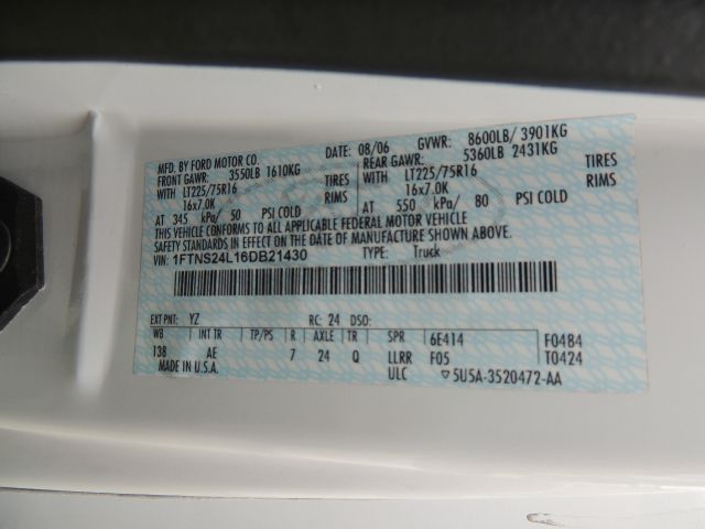 Ford E250 2006 photo 22