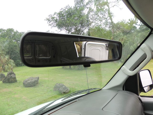 Ford E250 2006 photo 3