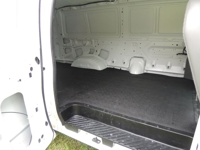 Ford E250 2006 photo 38