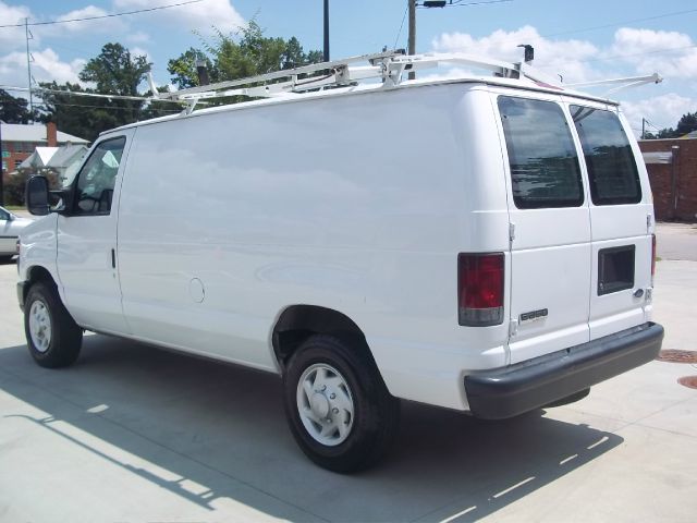 Ford E250 2008 photo 1
