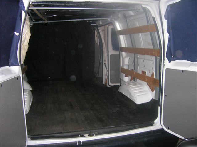 Ford E250 2009 photo 1
