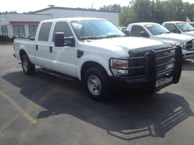 Ford E250 2010 photo 1