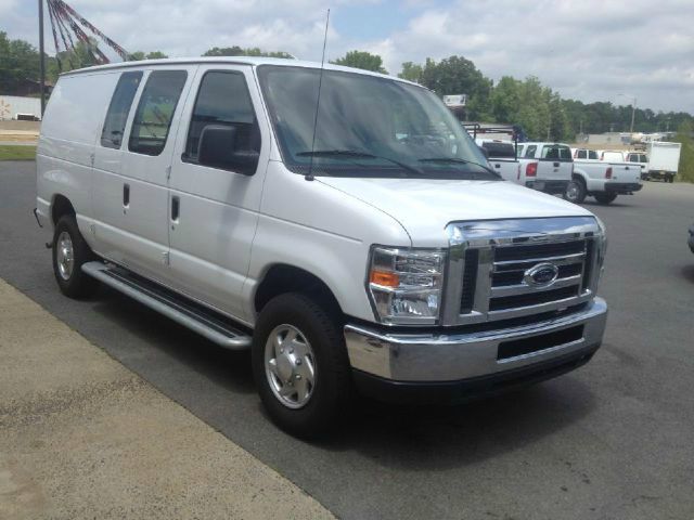 Ford E250 2012 photo 1