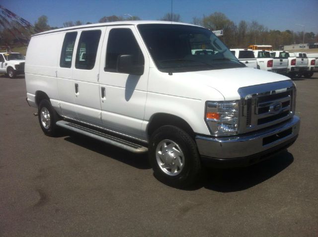 Ford E250 2012 photo 4