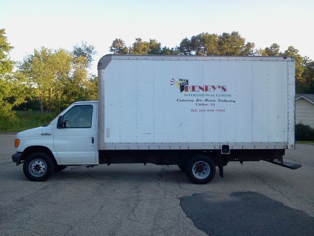 Ford E350 2006 photo 3