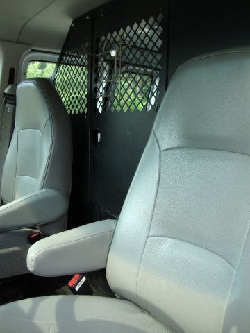 Ford E350 Wagon Unknown Passenger Van